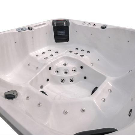 Vrtni jacuzzi SPA750 200x200 cm - udobje in sprostitev na vašem vrtu