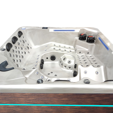 Dārza džakuzi vanna SPA743 220x220 cm - plaša atpūta visai ģimenei