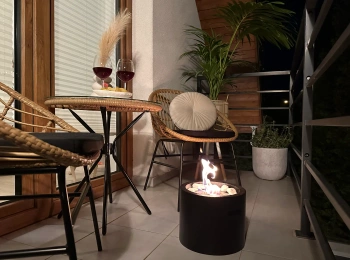 Freistehender Bio-Kamin Moon Mini schwarz matt