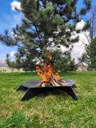 Gartenfeuerstelle Box – industrielle Feuerstelle für Terrasse oder Garten