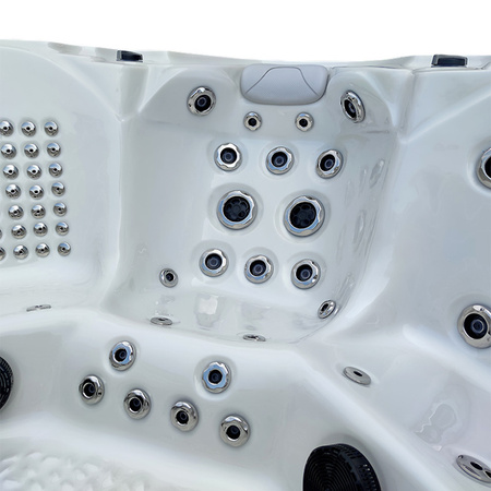 Aia mullivann SPA560 220x220 cm - luksus ja täielik lõõgastumine teie aias.