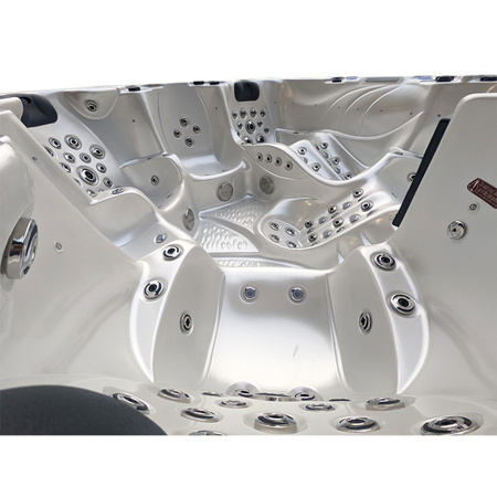 Trädgårdsjacuzzi SPA703A 230x230 cm – ett lyxigt SPA-badkar med hydromassage