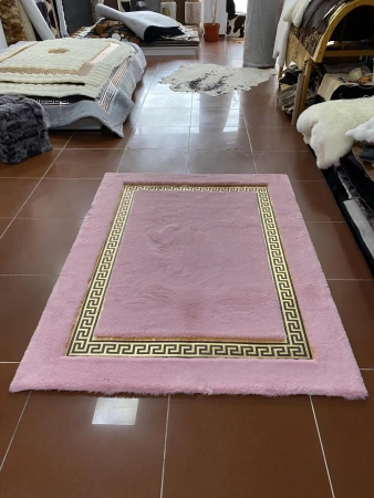 Covor de pluș auriu în stil VERSACE - un covor de lux modern pentru camera de zi sau camera copiilor