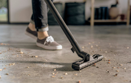 Kärcher dammsugare WD 2 Plus V-12/4/18 (1.628-000.0) – verkstadsdammsugare för våt- och torrdammsugning 1000 W, 12 l behållare, blåsfunktion, 4 m kabel