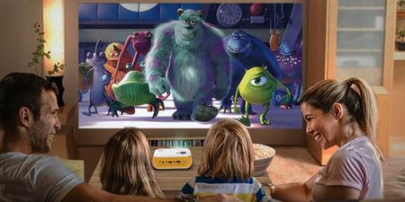 FULL HD 1080p USB 1800lm 2000:1 100" 100:1 LED FULL HD 1080p USB 1800lm 2000:1 100" Zenwire A10