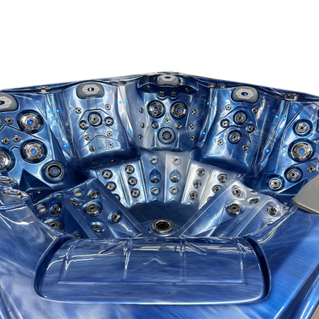 Vonkajšia vírivka SPA748 F24 230x230 cm – rozsiahla relaxácia vo vašom domácom SPA