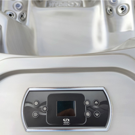 Dārza džakuzi SPA705 210x170 cm - atpūtieties savā dārzā