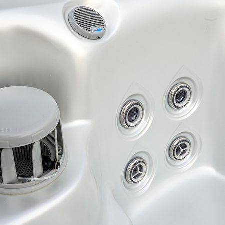 Garden Jacuzzi SPA530 210x170 cm - kompaktne mullivann aeda ja terrassile