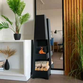 Pyramid Garden brīvstāvošais bio kamīns - elegants un efektīvs bioloģiskais kamīns mājai un dārzam