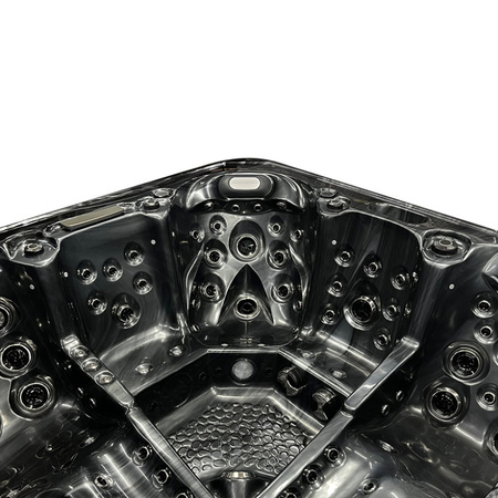 Садове джакузі SPA755 F21 230x230 см - розкіш і комфорт у вашому саду