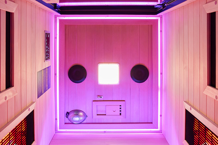 Вътрешна сауна OFS06C-1 – Комфортна инфрачервена сауна за апартамент