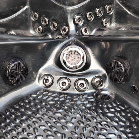 Dārza džakuzi vanna SPA560 220x220 cm - greznība un pilnīga atpūta jūsu dārzā