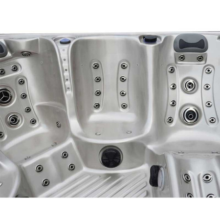 Jacuzzi de jardín SPA340 Cappuccino con carcasa de madera natural 220x220 cm – elegancia y relax al aire libre