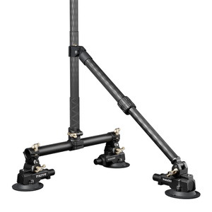 Insta360 autoteline kolminkertaisella imukupilla urheilukameroille