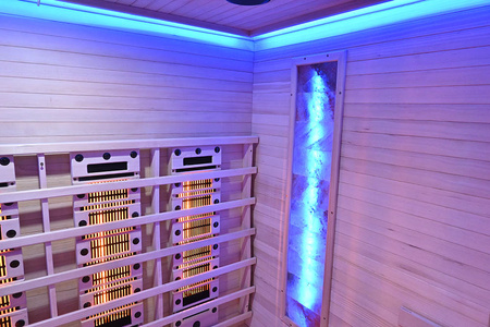 MO-RL4ST Infravörös szauna sókővel + turmalinokkal | Wellness | Relax | SPA | Elegáns minimalizmus | Luxus relaxáció | Luxus relaxáció