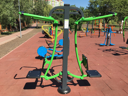 Lat Pull Down SM102 – Professioneel apparaat voor rugtraining