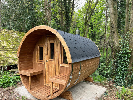 Outdoor Barrel Sauna 250 voor 4 personen / Harvia elektrische of houtkachel / Hoogwaardig Scandinavisch sparrenhout (Thermwood)