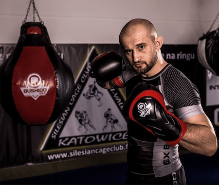 Bokszkesztyű Wrist Protect BB4 rendszerrel