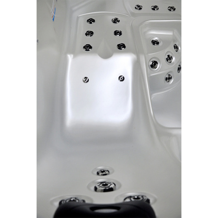 Jacuzzi da giardino SPA750 200x200 cm – comfort e relax nel tuo giardino