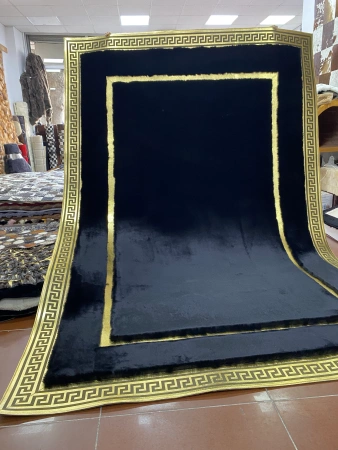 Covor de lux din piele de oaie neagră autentică cu accente aurii - Covor elegant Premium în stil Versace, realizat manual - Ideal pentru camera de zi și dormitor