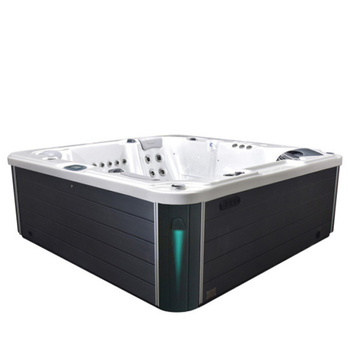 Udendørs jacuzzi SPA566 200x200 cm – luksuriøst spabad med hydromassage til haven og terrassen