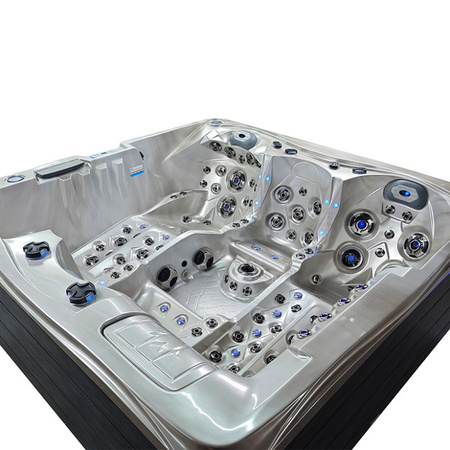 Outdoor Jacuzzi SPA747 F27 210x210 cm – comfort and elegance