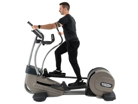 TECHNOGYM Synchro New Excite 700 LED orbiter Използван/възстановен - перфектно състояние