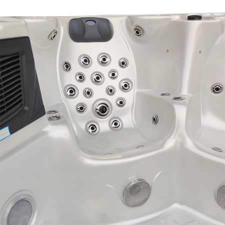 Garden Jacuzzi SPA703A 230x230 cm - baie spa de lux cu hidromasaj