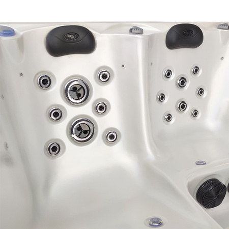 Garden Jacuzzi Hot Tub SPA743 220x220 cm – Spacious Relaxation for the Whole Family