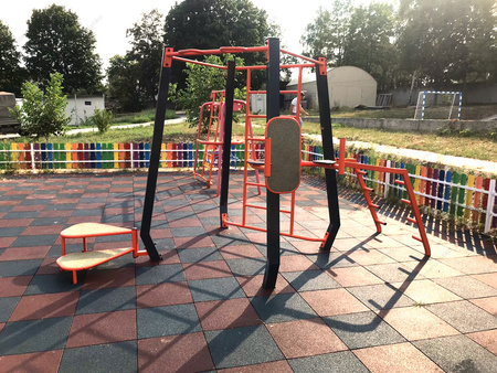 Stație de antrenament multifuncțională SM801 Medium | Sală de sport în aer liber