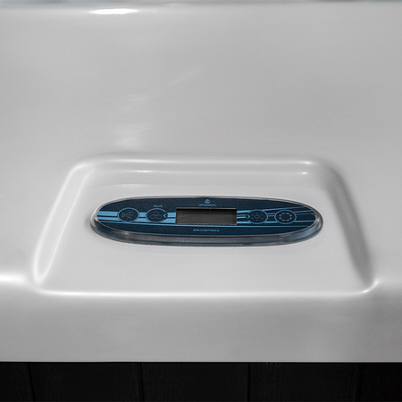 Tina fría Cold Tub Beringa 686 Blanco Perla con carcasa de color café – Crioterapia y recuperación