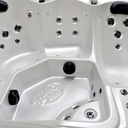 Τζακούζι κήπου SPA750 200x200 cm – άνεση και χαλάρωση στον κήπο σας