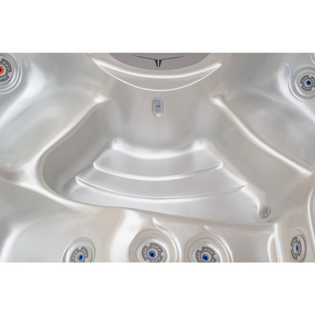 Dārza džakuzi SPA516 White Pearl ar antracīta korpusu 170x210 cm - kompakta greznība jūsu dārzā