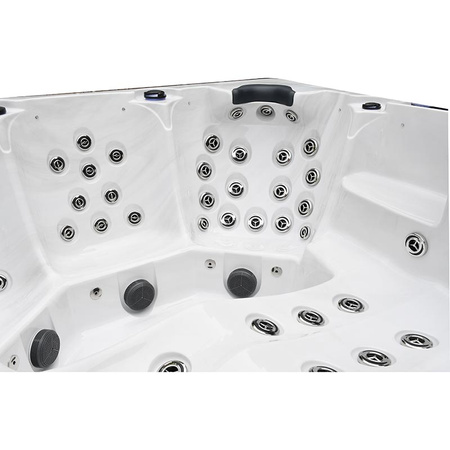 dunö hot tub