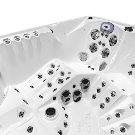 Zahradní vířivka SPA748 F24 230x230 cm - prostorná relaxace ve vašich domácích lázních