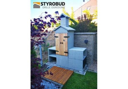 Gril en béton avec fumoir HELIOS (K4) – Construction 2-en-1 durable