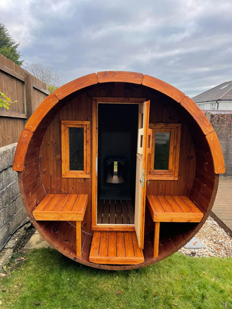 Sauna a botte da esterno 250 per 4 persone / Stufa elettrica o a legna Harvia / Abete rosso scandinavo di alta qualità (Thermwood)