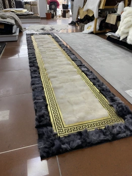 Tappeto in peluche fatto a mano: un elemento di arredo morbido, accogliente ed elegante