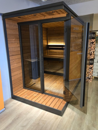 Aiasaun HIKI S Thermowood 3-4 inimest - kaasaegne välisaun terrassile või aeda skandinaavia stiilis elektripliit, puuküttega