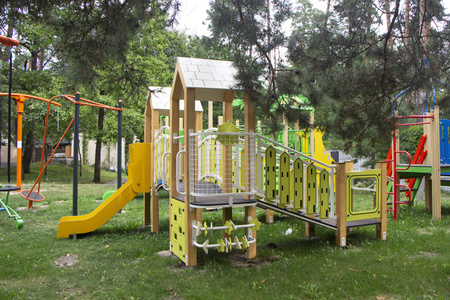 Plac zabaw ,,Miasto" - Bez dachu TE834-PE – Kompleksowy zestaw zabawowy dla dzieci