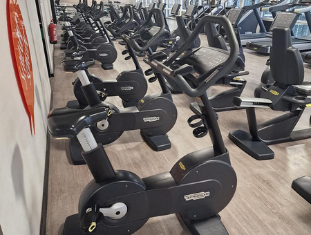 TECHNOGYM Excite 1000 LED велотренажер Б/У / Відновлений - Ідеальний стан