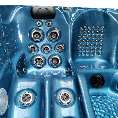 Dārza džakuzi vanna SPA560 220x220 cm - greznība un pilnīga atpūta jūsu dārzā