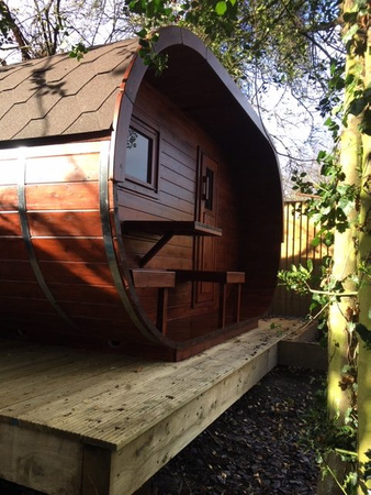 Открита класическа овална сауна за 5 души / Електрическа печка Harvia Harvia или печка на дърва Harvia / Висококачествен термично обработен скандинавски смърч | Уелнес | Релакс | СПА | Скандинавски стил | За семейството и приятелите