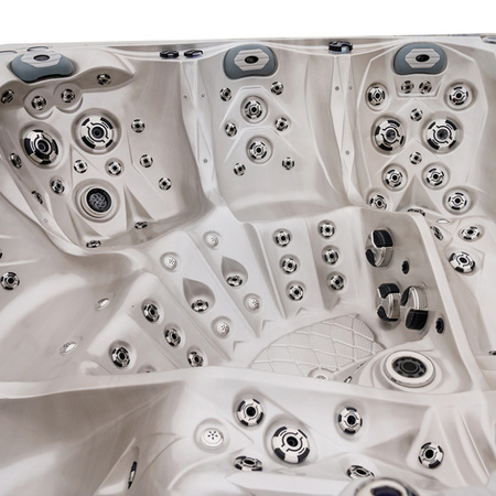 Jacuzzi exterior SPA748 F24 230x230 cm – amplo relaxamento no seu SPA caseiro