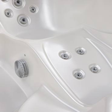 Jacuzzi OF-6004 – Luksusa mājas spa ar masāžu un LED