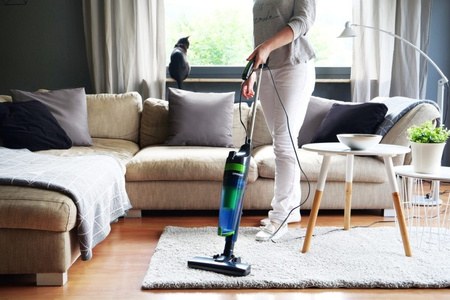 Aspirator vertical PRIME3 SVC11 – ușor și puternic 800 W