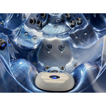 Jacuzzi exterior SPA748 F24 230x230 cm – amplo relaxamento no seu SPA caseiro