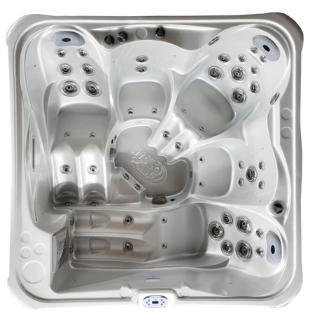 Utendørs jacuzzi SPA751 210x210 cm – luksuriøs avslapning i hagen din