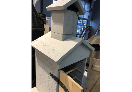 Grătar HELIOS cu afumătoare - construcție durabilă din beton 2in1