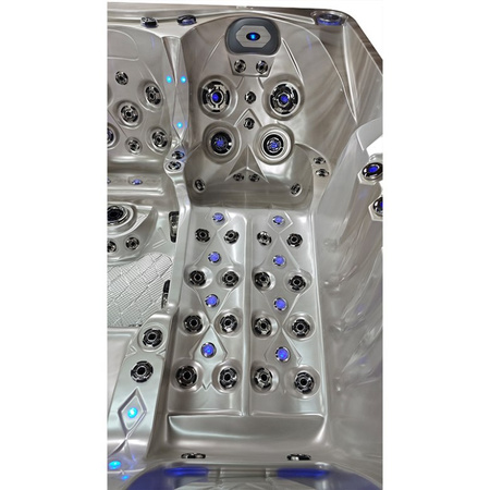 Градинско джакузи SPA747 F27 210x210 cm - комфорт и елегантност